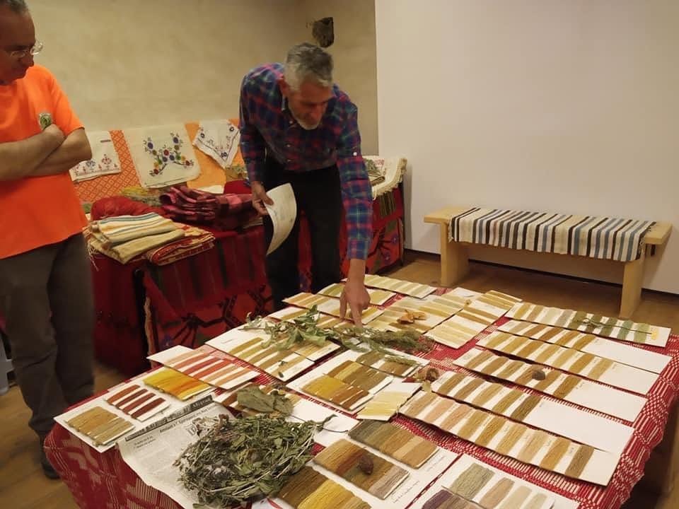 George Afordakos presenting natural dye samples made from plants